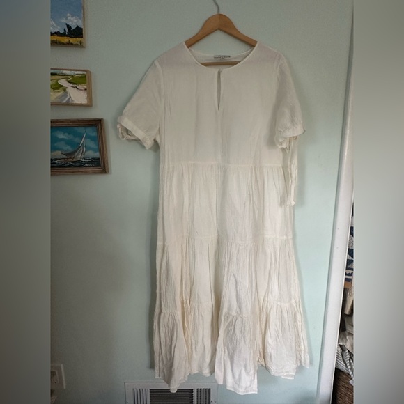 Madewell Dresses & Skirts - Madewell Swiss Dot Midi Dress